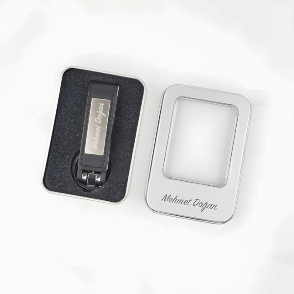 Özel Metal Kutusunda İsim Baskılı Deri USB Bellek