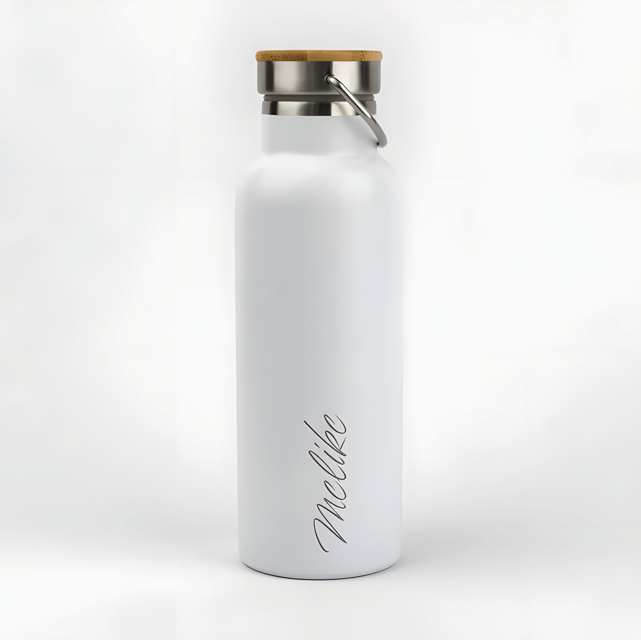 Screenshot_1_upscayl_3x_upscayl-standard-4x-min Kişiye Özel İsim Baskılı Bambu Kapaklı Beyaz Çelik Termos - Görsel 1