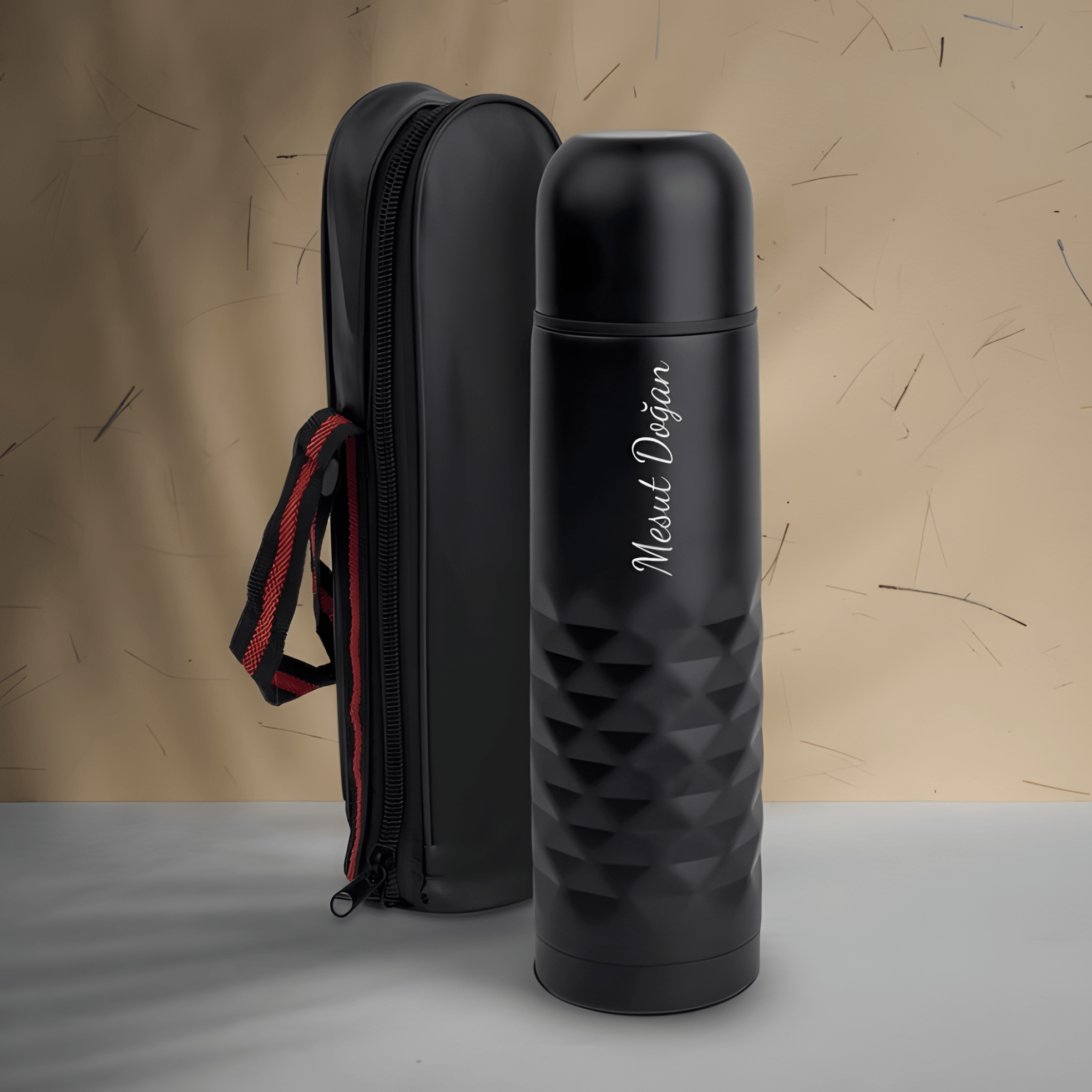 Screenshot_2_upscayl_3x_upscayl-standard-4x-min İsim Baskılı Bardaklı ve Deri Kılıflı Siyah Çelik Termos - Görsel 1