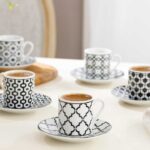 Desenli Kahve Fincanı - Siyah