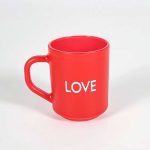 Motto Love Sloganlı Kırmızı Cam Kupa - Görsel 2