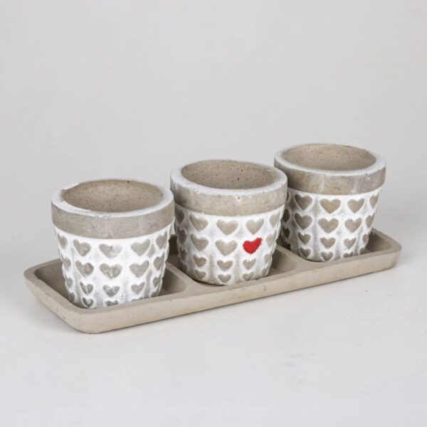 3lü kalp desenli beton saksı